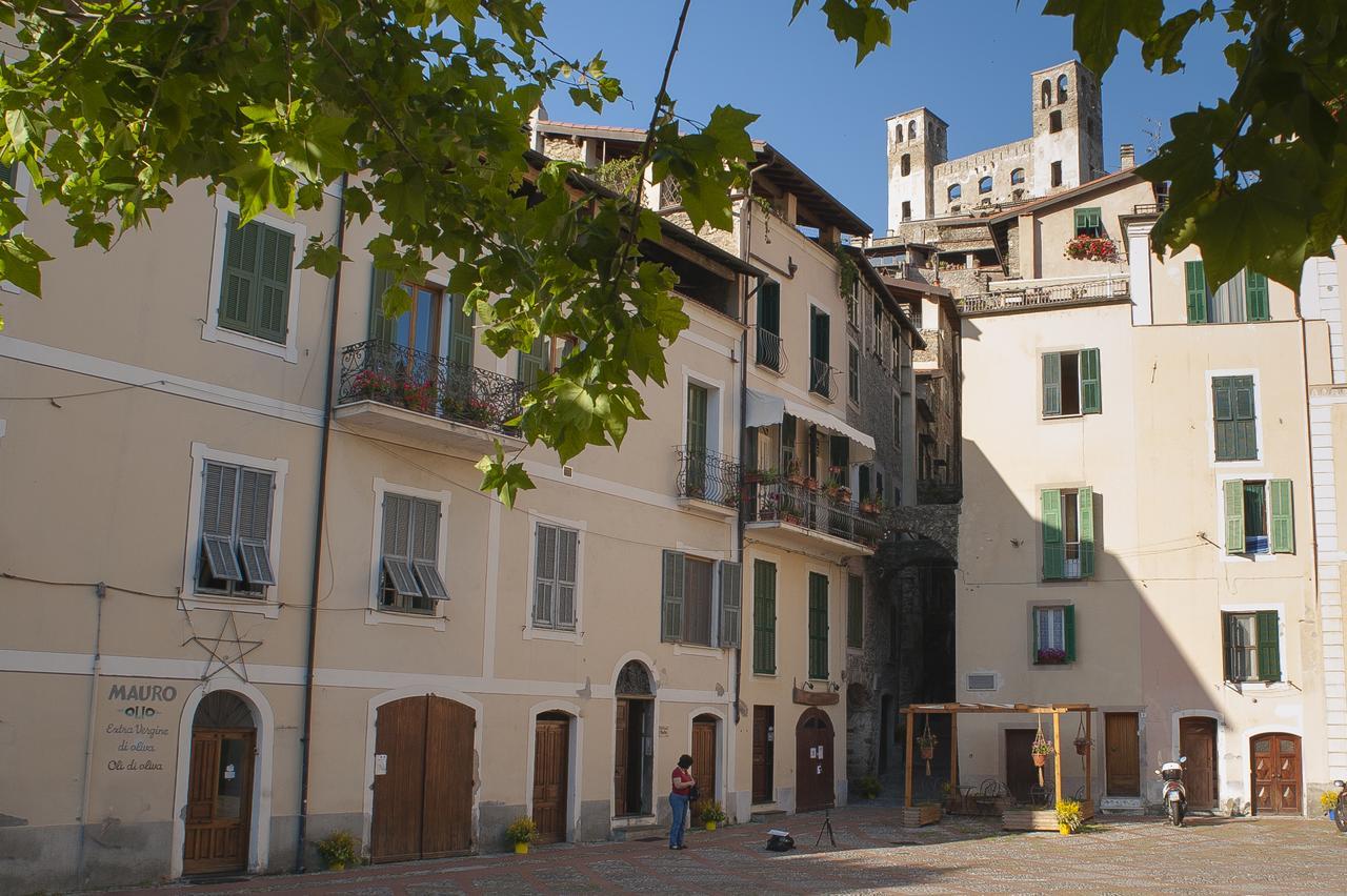 B&B Il Libro Verde Dolceacqua Esterno foto